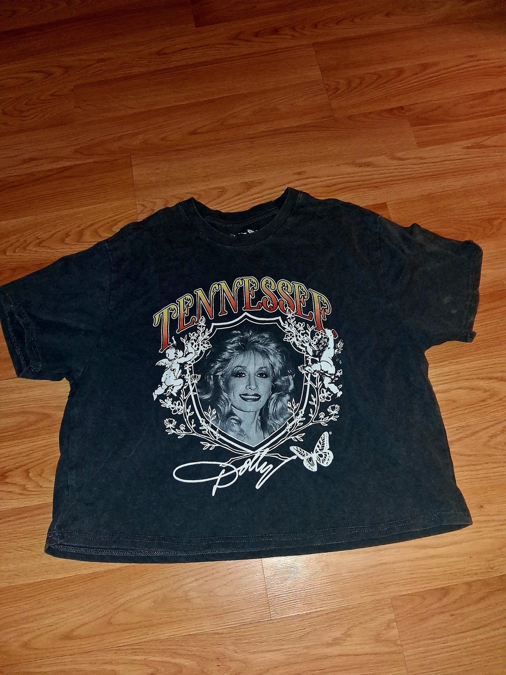 XL Slightly Cropped Black 'Tennessee Dolly' Short Sleeve Tee